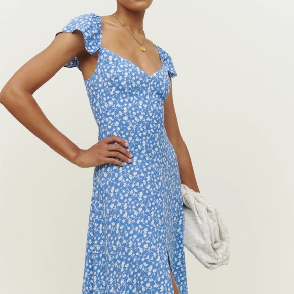 Reformation Baxley Dress in Marie - Picture 2 of 7